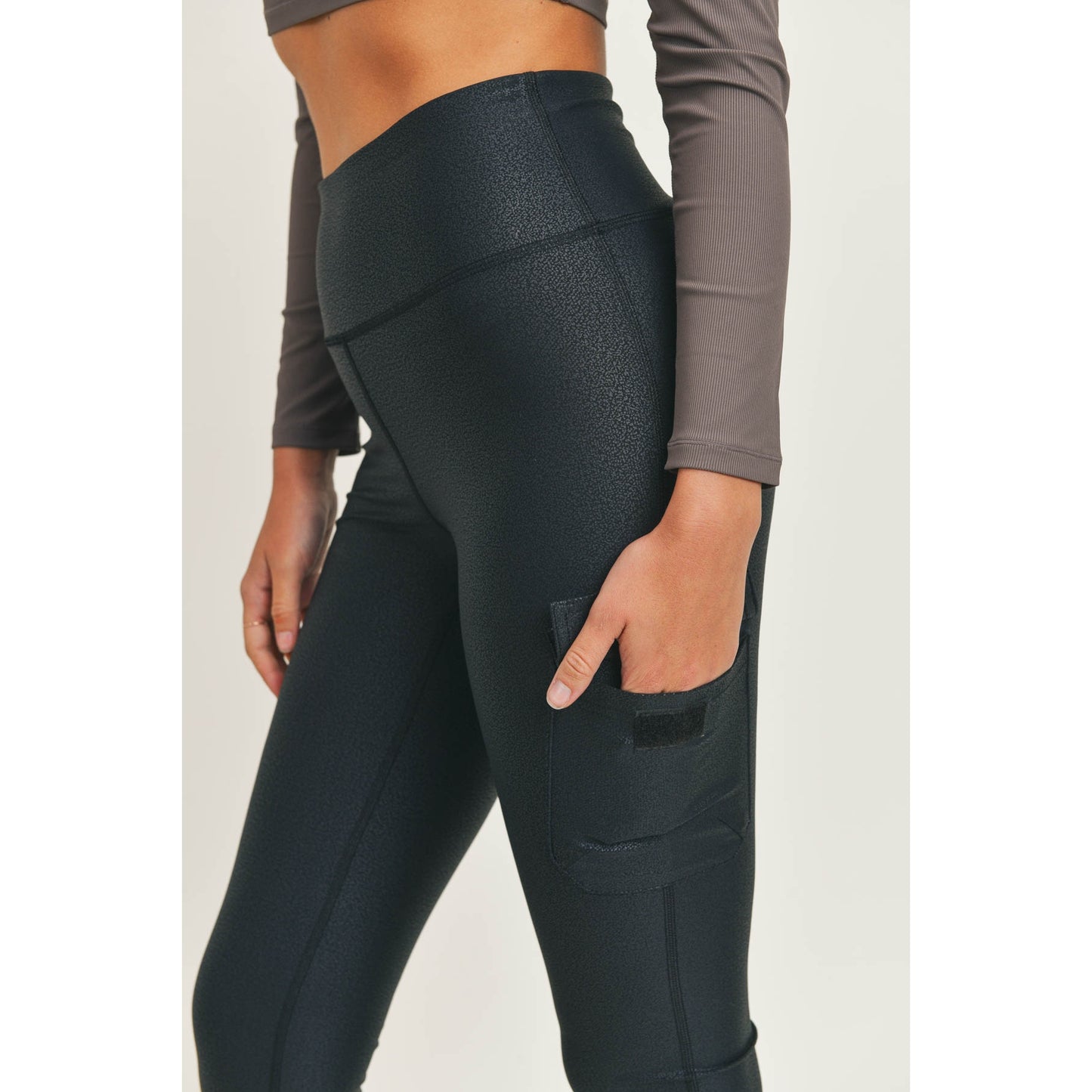 Foil High-Waisted Cargo Legging